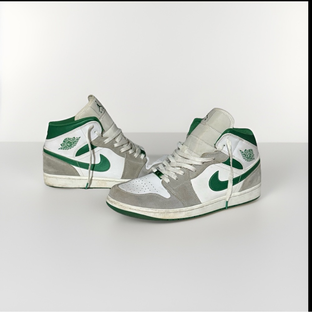 Jordan 1 Mid SE Grey Green